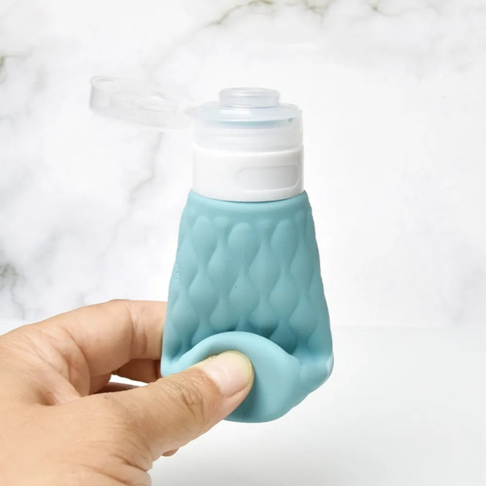 Soft refillable silicone dispenser - Vivian