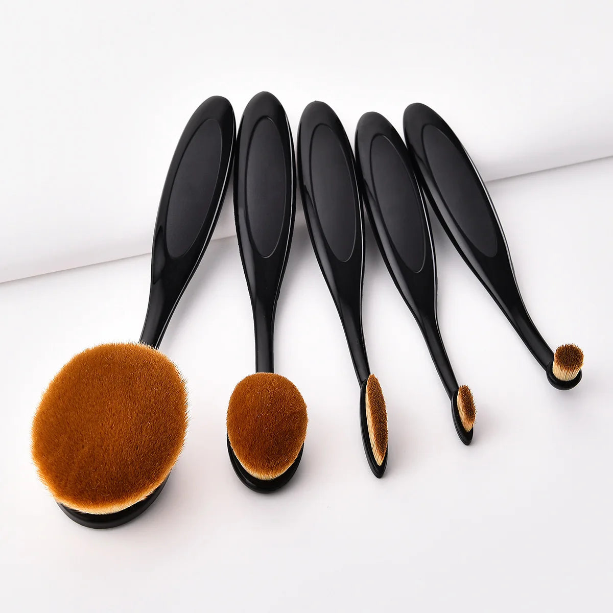 Oval Makeup Brushes - Vivian