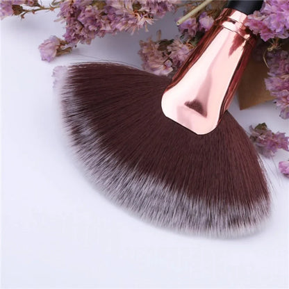 Foundation brush, flat top buffing brush - Vivian