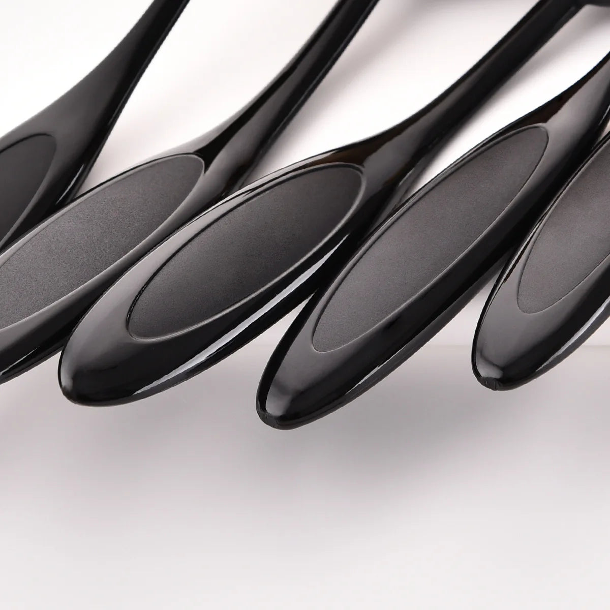 Oval Makeup Brushes - Vivian