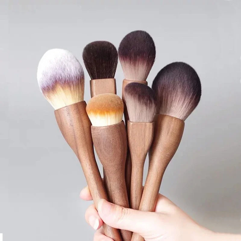 European style wooden handle makeup brush - Vivian