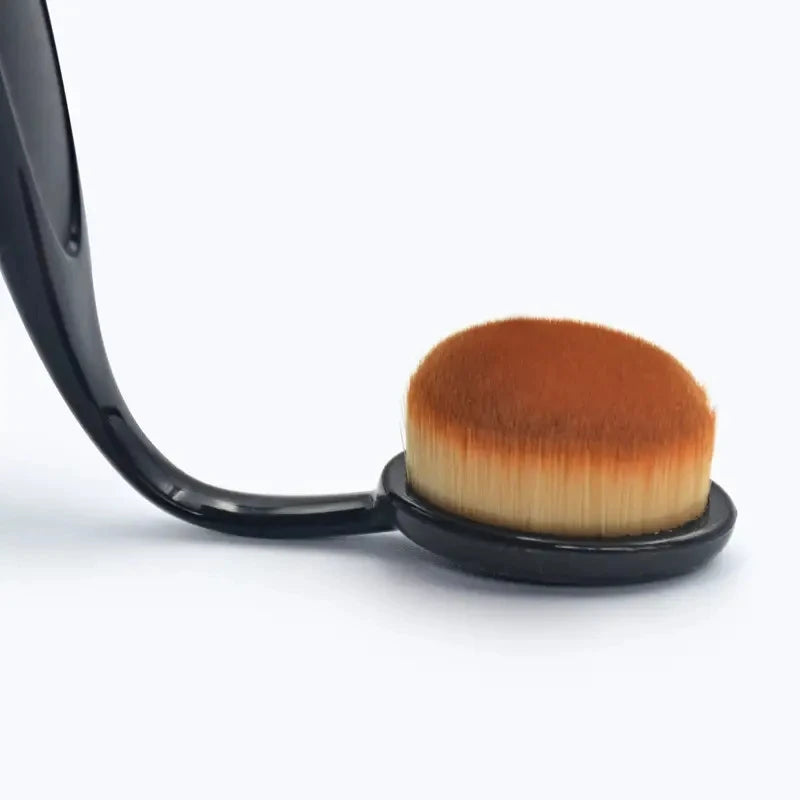 Large Foundation Brush - Vivian