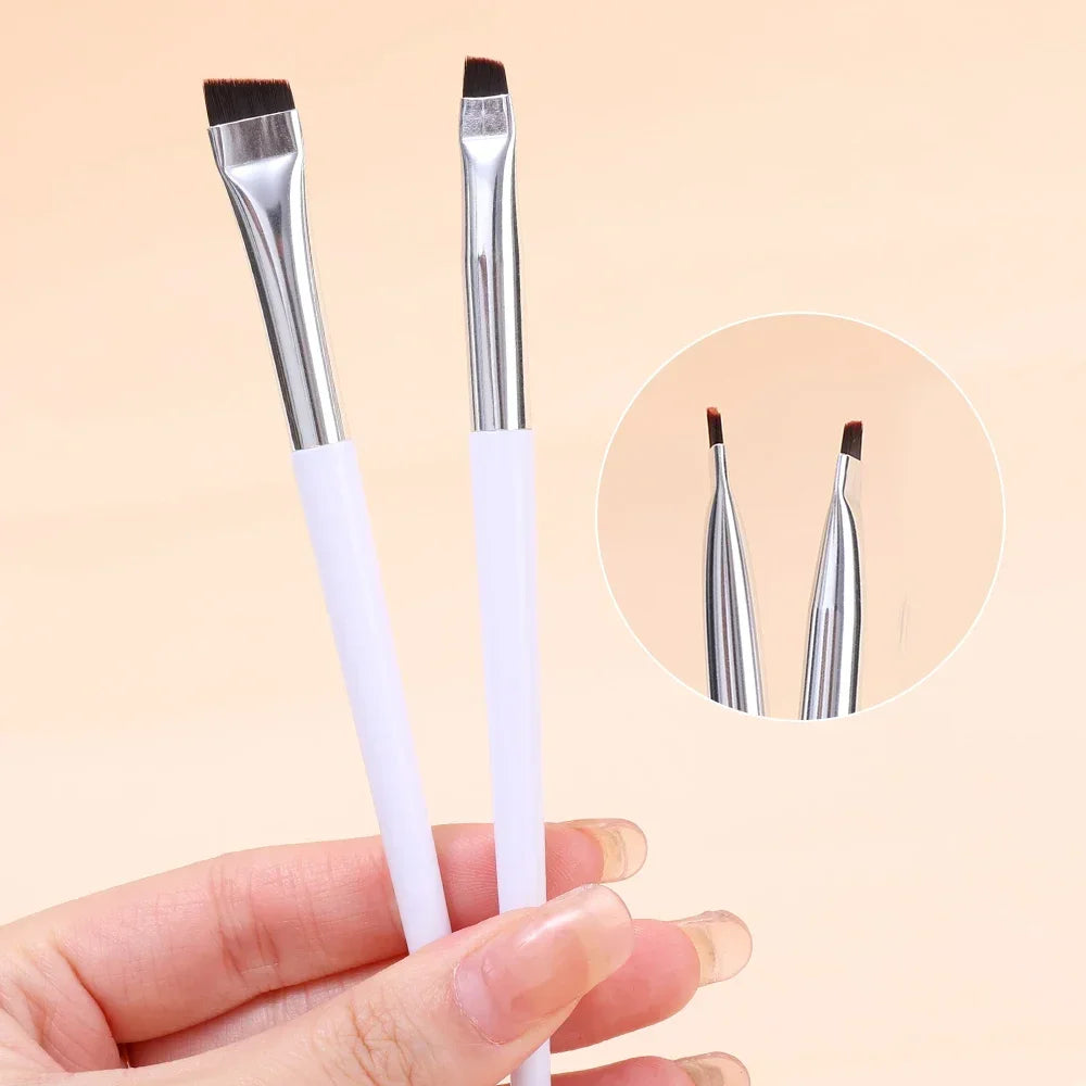 Flat Angled Eyebrow & Eyeliner Brush - Vivian