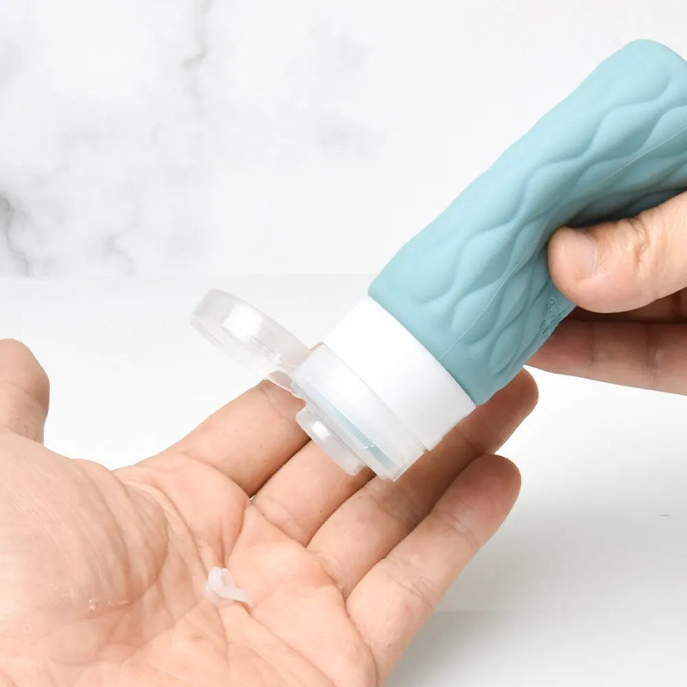 Soft refillable silicone dispenser - Vivian