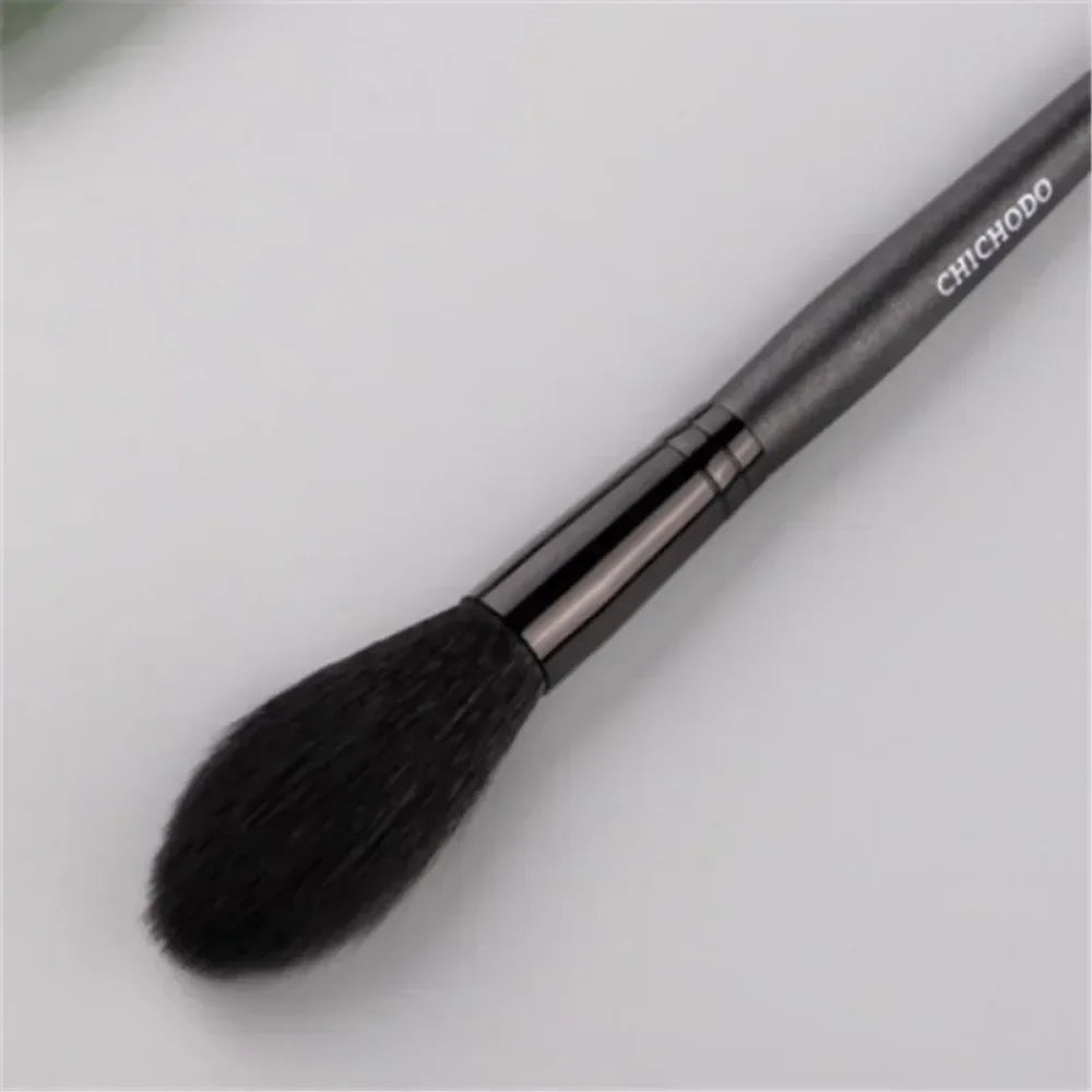 Face makeup brush - Vivian