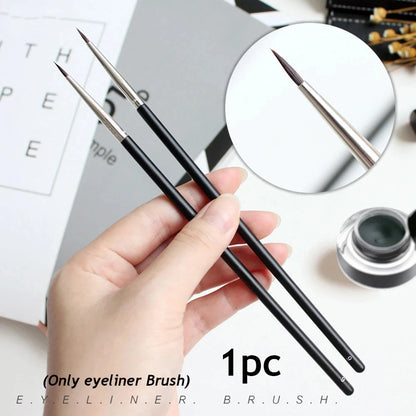 Eyeliner Brush - Vivian