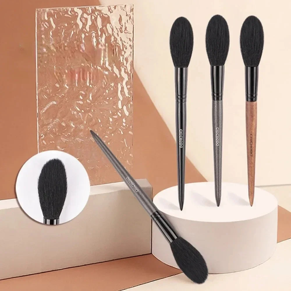 Face makeup brush - Vivian