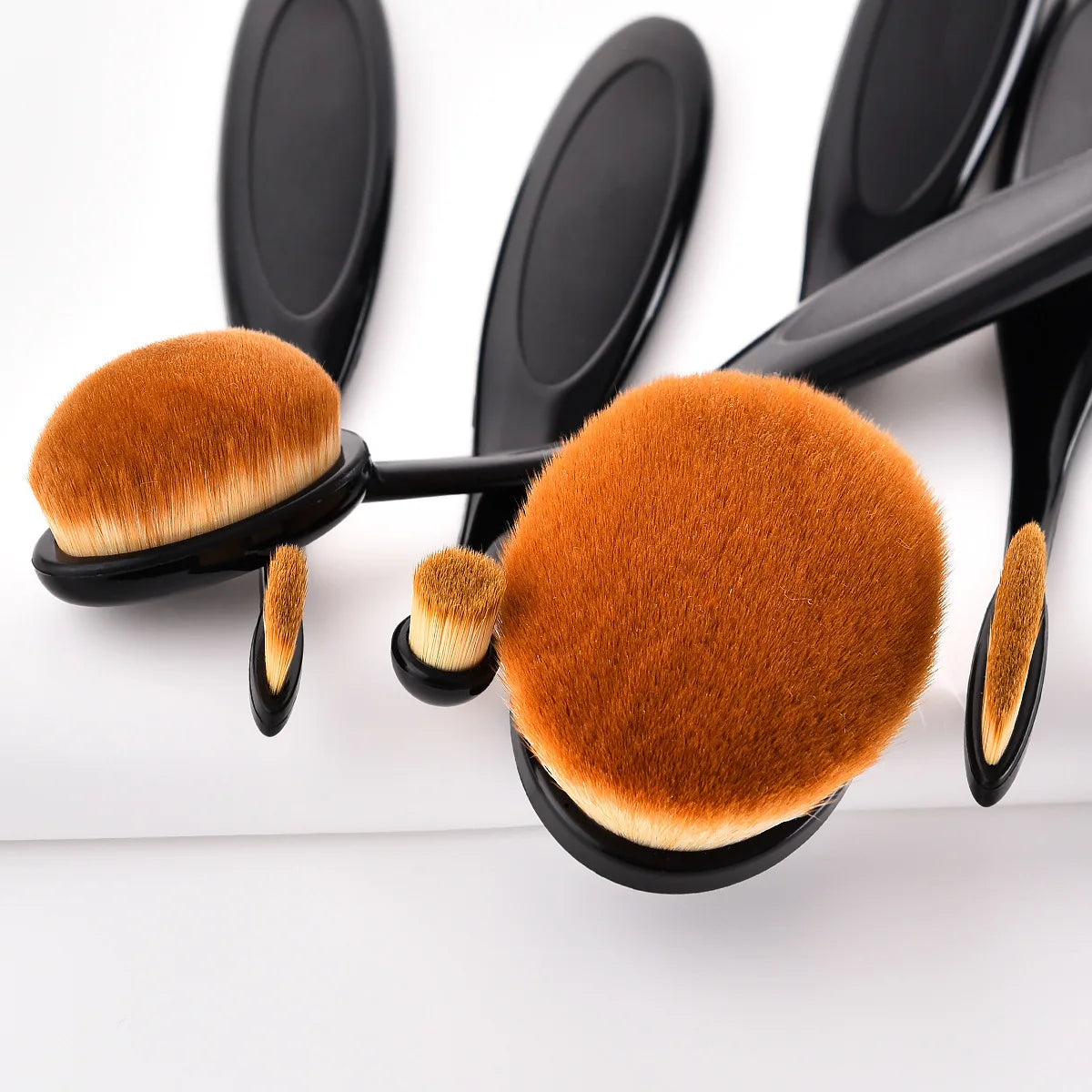 Oval Makeup Brushes - Vivian